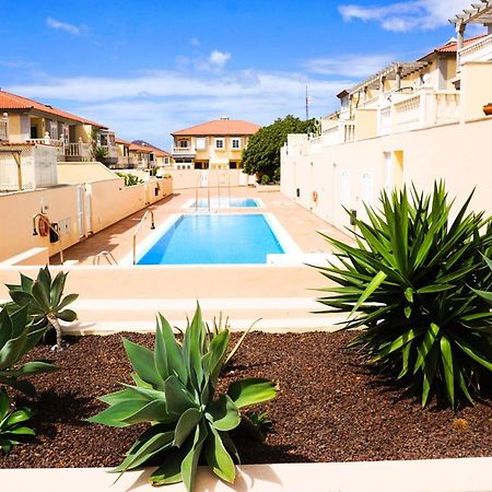 מלון אל מדאנו Casa La Sonrisa Shared House מראה חיצוני תמונה