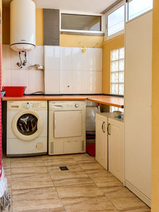 מלון אל מדאנו Casa La Sonrisa Shared House מראה חיצוני תמונה