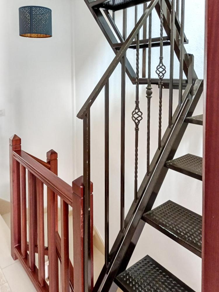 מלון אל מדאנו Casa La Sonrisa Shared House מראה חיצוני תמונה