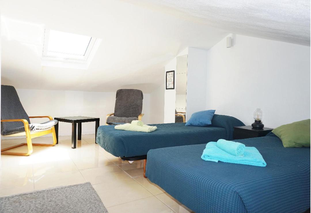מלון אל מדאנו Casa La Sonrisa Shared House מראה חיצוני תמונה