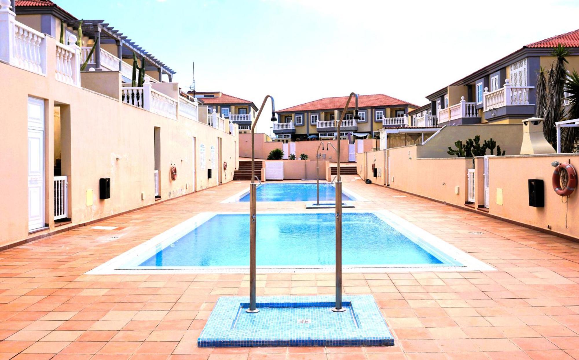 מלון אל מדאנו Casa La Sonrisa Shared House מראה חיצוני תמונה